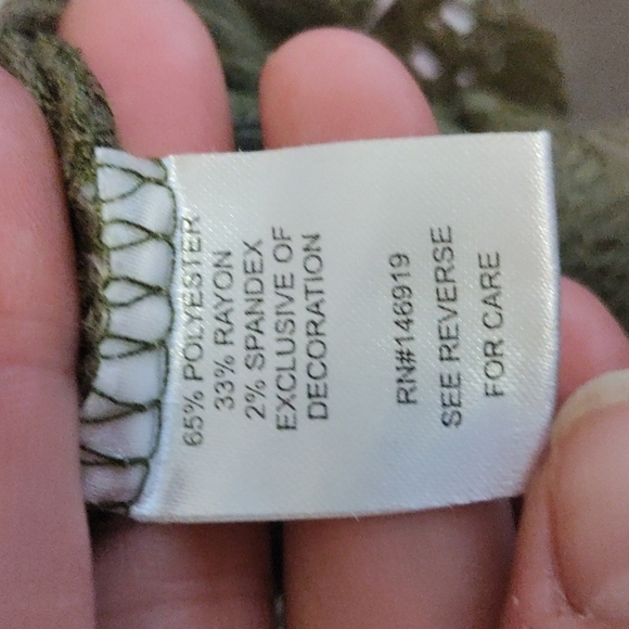 Cloud Chaser olive green top size 3X fringe detail at bottom long sleeve - Picture 6 of 6